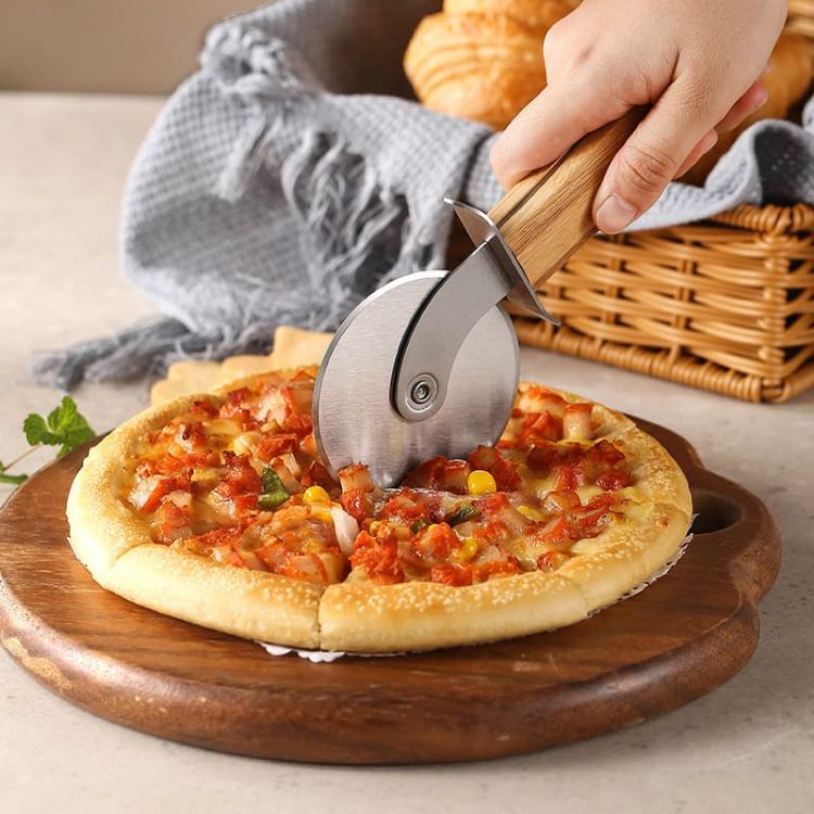 Picture of Pizza Cutter Wheel with Hand Carved Wooden Handle