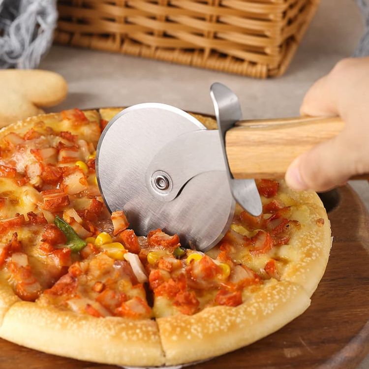 Picture of Pizza Cutter Wheel with Hand Carved Wooden Handle