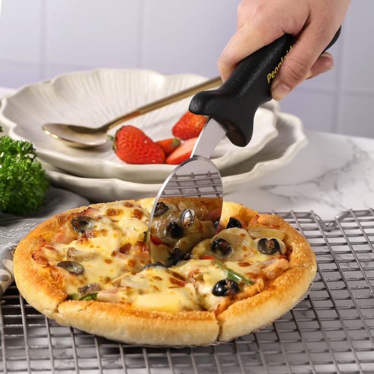 Picture of Pizza Cutter